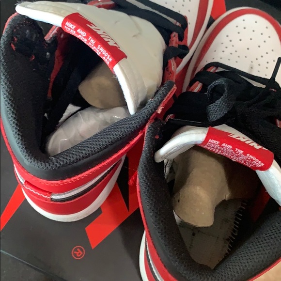 Sold! Chicago Air Jordan 1 4Y/ 5.5women - Picture 6 of 7